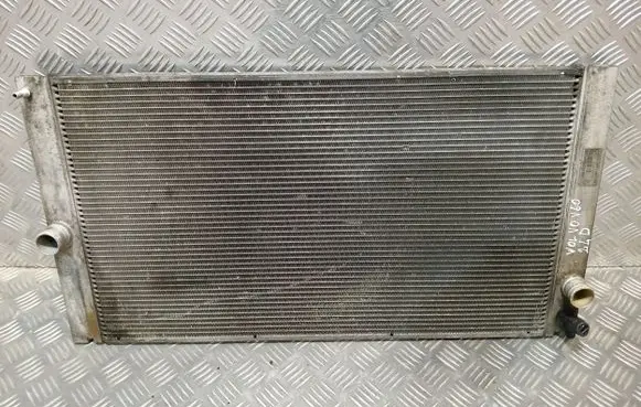 Volvo V50 Coolant radiator 3M518005DB M5219001 30033005