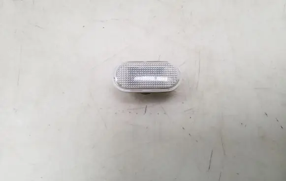 Nissan Qashqai Front fender indicator light 26160AX00A
