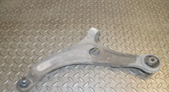 Hyundai i40 Front lower control arm/wishbone