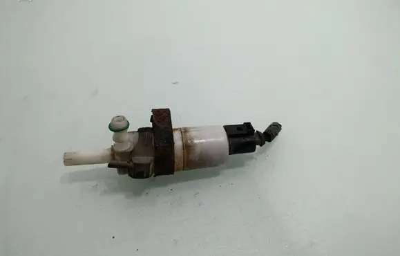 KIA Sportage Headlight washer pump 