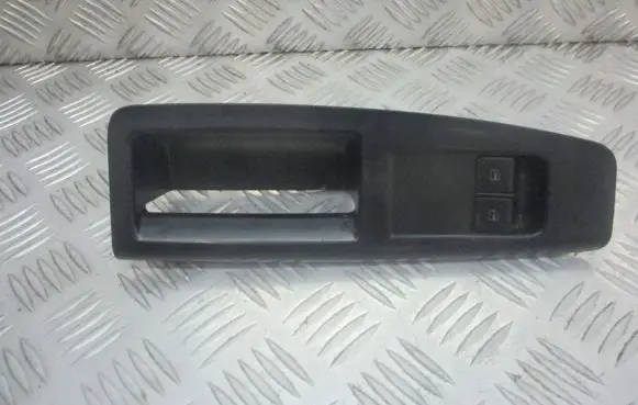 Volkswagen Polo IV 9N3 Electric window control switch