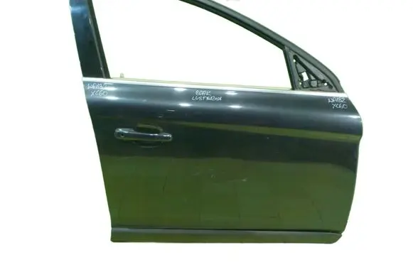 Volvo XC60 Front door PRZOD PRAWE