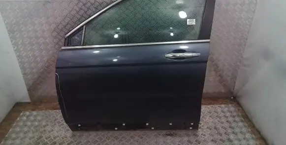 Honda CR-V Front door