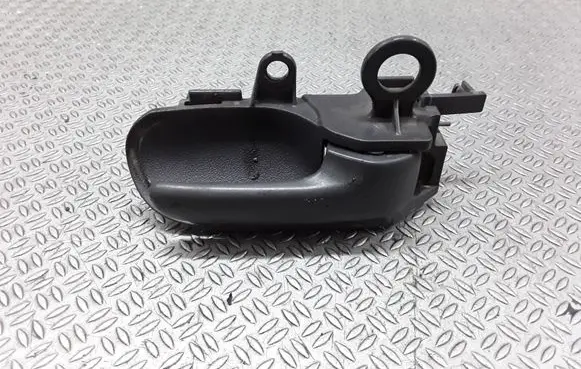 Toyota Yaris Front door interior handle