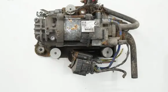 BMW 7 G11 G12 Air suspension compressor/pump 6884682ACR 6884682
