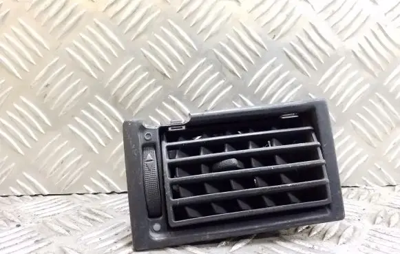 Volkswagen Transporter - Caravelle T4 Dash center air vent grill 7D1819703