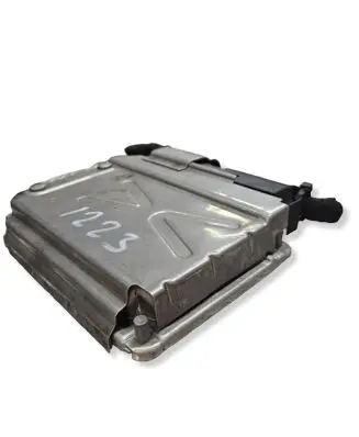 Volkswagen PASSAT B5.5 Engine control unit/module 8E0907411