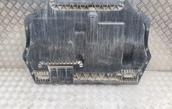 Volkswagen Caddy Engine splash shield/under tray