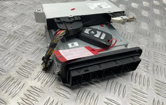 BMW 5 F10 F11 Engine ECU kit and lock set 8513250 2103000297 0281017648