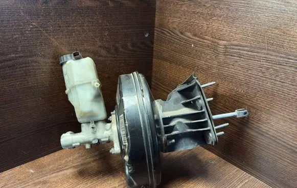 Peugeot 407 Brake booster 9646980980 9657237180
