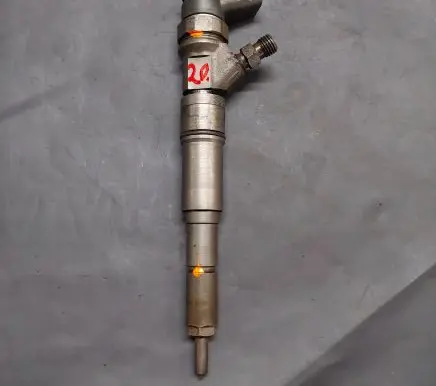 BMW 5 E60 E61 Fuel injector 0445110209 7794435