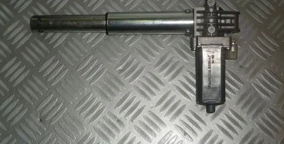 BMW 5 E60 E61 Seat adjustment motor 0390203230