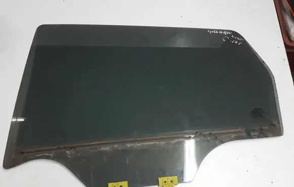 Nissan Qashqai Rear door window glass 