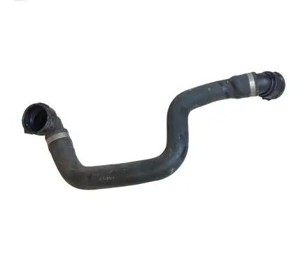 Coolant pipe/hose