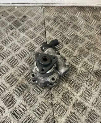 Audi A6 S6 C5 4B Power steering pump
