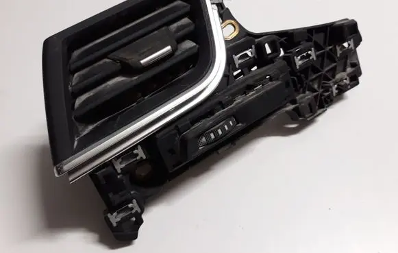 Audi Q7 4M Dashboard side air vent grill/cover trim 4M1820901AJ