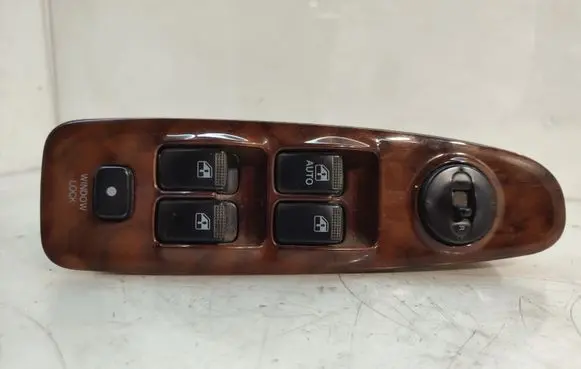Hyundai Elantra Electric window control switch 935702D800
