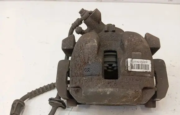 Peugeot 3008 II Front brake caliper 9822503080