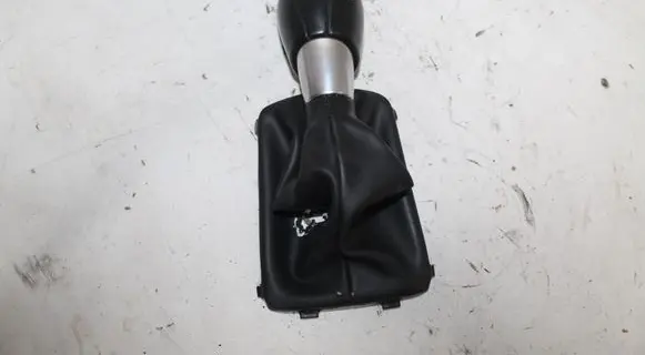 Volvo XC60 Gear lever shifter trim leather/knob 