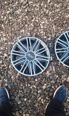 Fiat 500 R15 wheel hub/cap/trim 735659627