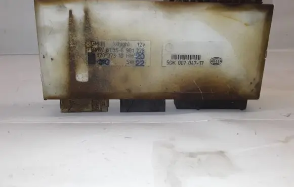 BMW 7 E38 Comfort/convenience module 5DK00704717 12037310 61356901228