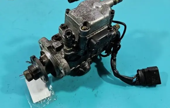 Seat Toledo II (1M) Fuel injection high pressure pump 0460404977 IMPRK1605901