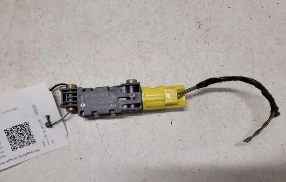 Audi A4 S4 B7 8E 8H Airbag deployment crash/impact sensor 8E0959643B 010714 230205
