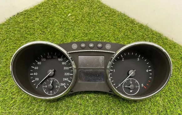 Mercedes-Benz R AMG W251 Speedometer (instrument cluster) A2514406811 A2C53280893 A2C53168071