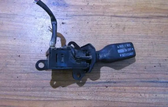 Lexus GS 300 400 430 Cruise control switch 1260100
