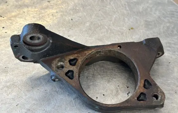 Opel Vivaro Driveshaft support bearing bracket 