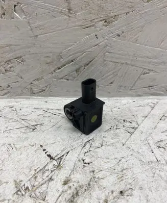 Volkswagen Golf VII Airbag deployment crash/impact sensor 5Q0959651
