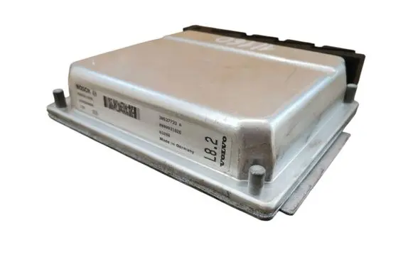 Volvo XC90 Engine control unit/module 30637733A 03288 0281011078