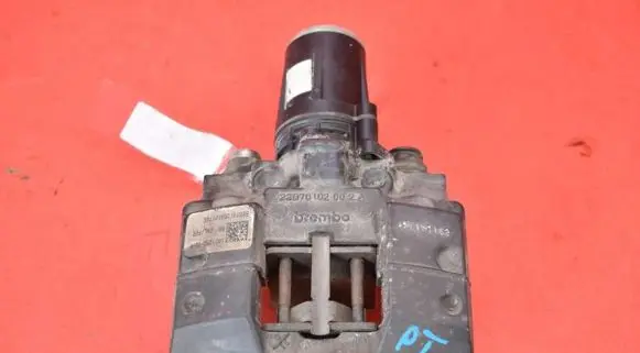 Tesla Model S Rear brake caliper 1021250-00-F