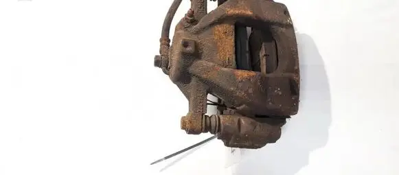 Toyota Auris 150 Front brake caliper y04302
