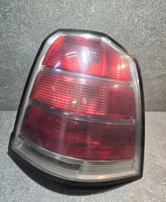 Opel Zafira B Rear/tail lights 24451843R