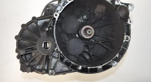 Volvo V70 Manual 7 speed gearbox 8G9R-7002-RC