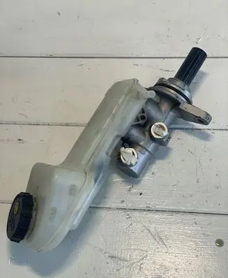 Mazda 6 Master brake cylinder