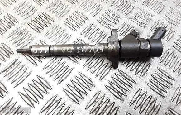 Fuel injector