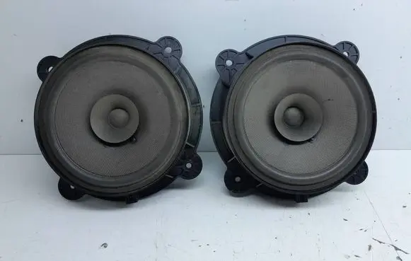 SsangYong Korando Rear door speaker 8930034020