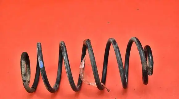 Toyota Yaris Verso Rear coil spring