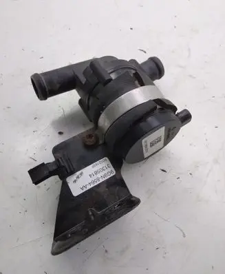 Volvo XC70 Electric auxiliary coolant/water pump 9017985 31305814