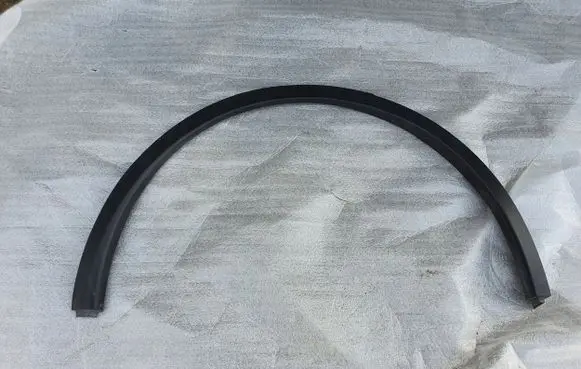 Tesla Model Y Front arch trim 