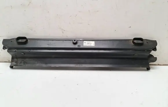 BMW 5 E60 E61 Radiator support slam panel bracket 7787830 22793115 PA66GF30