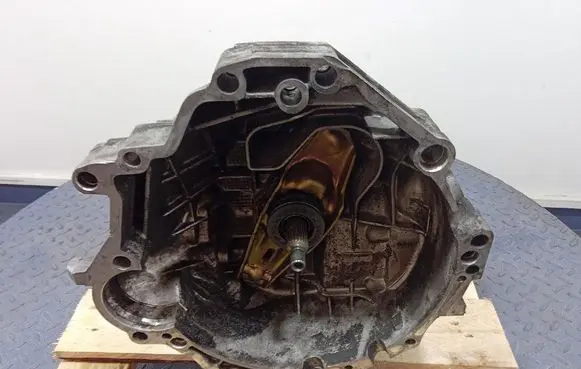 Audi A4 S4 B5 8D Manual 6 speed gearbox DUK