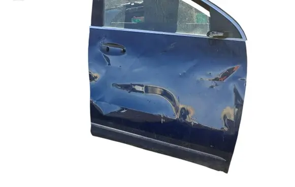 Mercedes-Benz EQA Front door