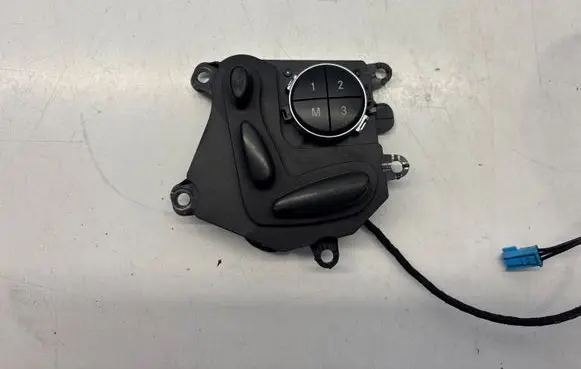 Mercedes-Benz E W211 Seat control switch 2118217979