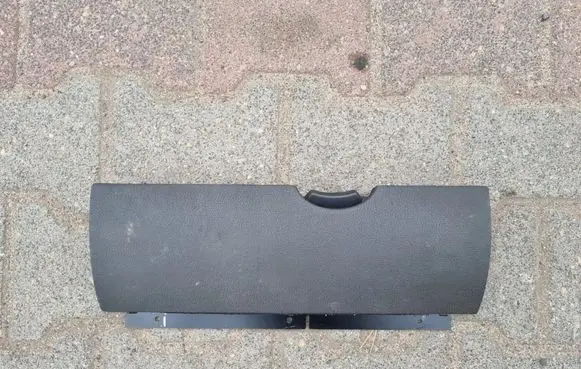 Nissan Pathfinder R51 Glove box
