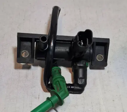 Citroen C8 Valve vacuum 96377 05080