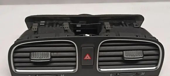 Volkswagen Golf VI Dash center air vent grill 5K0819728M 5K0815735D
