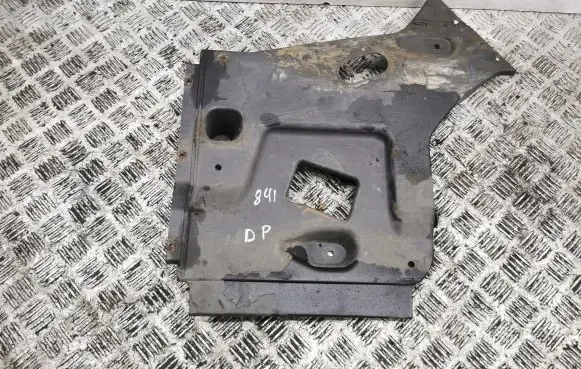 Maserati Ghibli Engine splash shield/under tray 670003438
